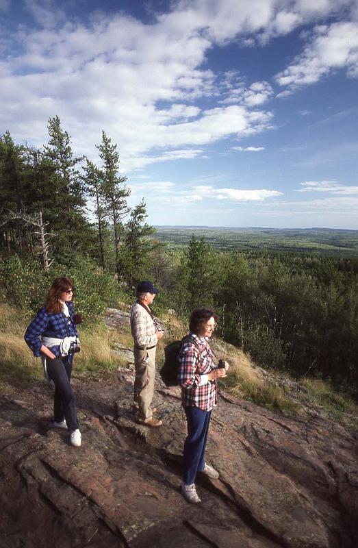 Minnesota Trip Sep-1986 Eagle Mtn 6 Julie Mom Pater.jpg